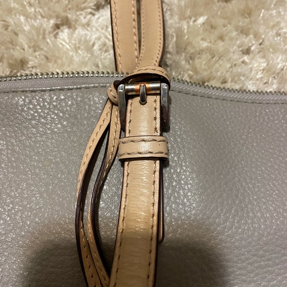 Well loved Michael kors tote - Picture 2 of 6